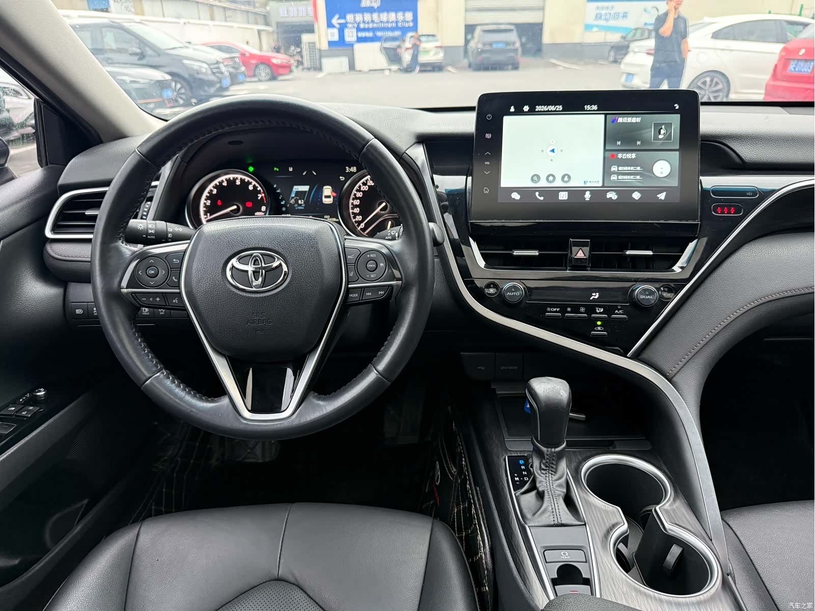 Toyota Camry, 2022 10