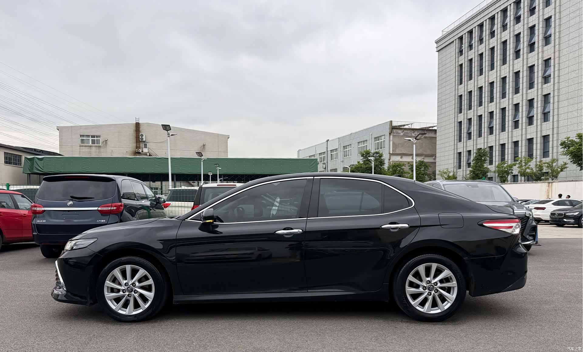 Toyota Camry, 2022 14