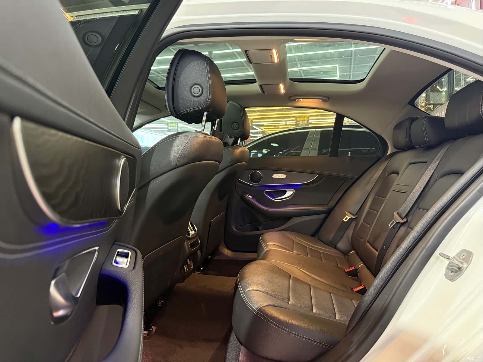 Mercedes-Benz C-Class, 2020 24