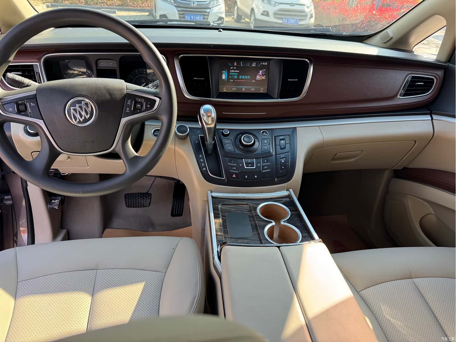 Buick GL8, 2018 6