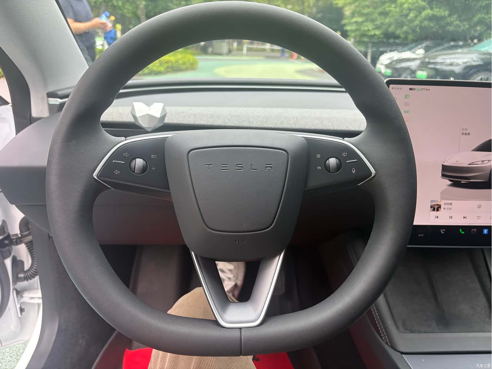 Tesla Model 3, 2023 все фото