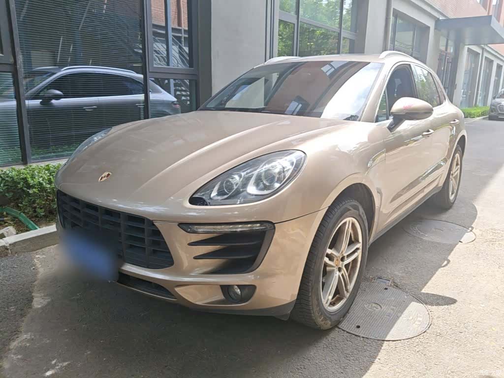 Porsche Macan, 2015 1