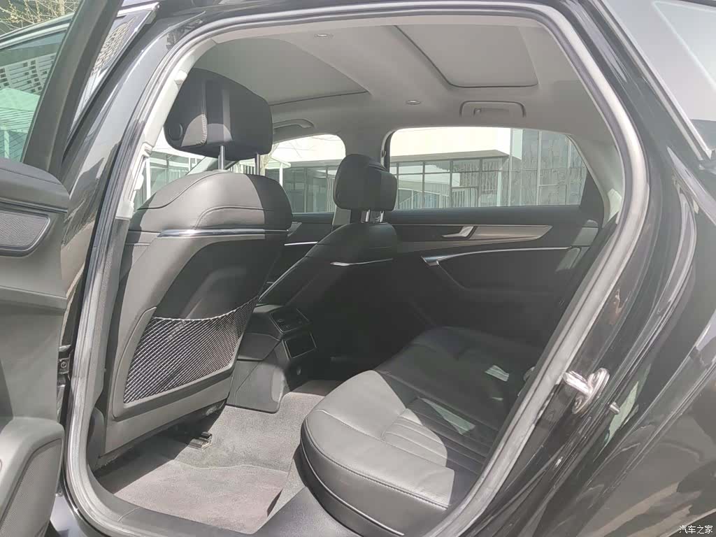 Audi A6L, 2019 9