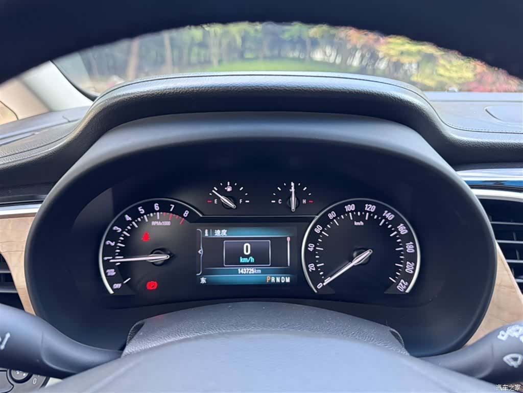 Buick GL8, 2018 3