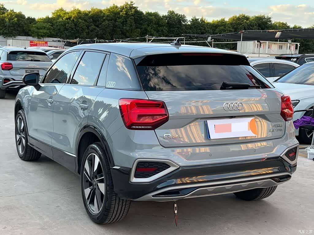Audi Q2L, 2022 8