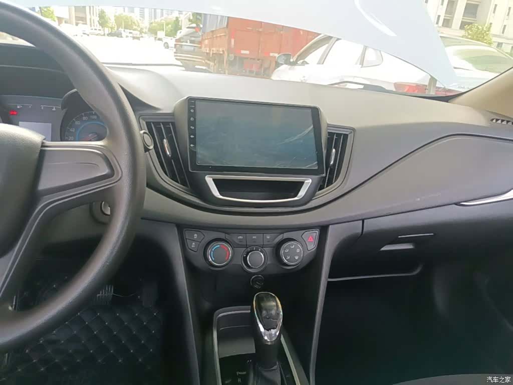 Chevrolet 320, 2018 13