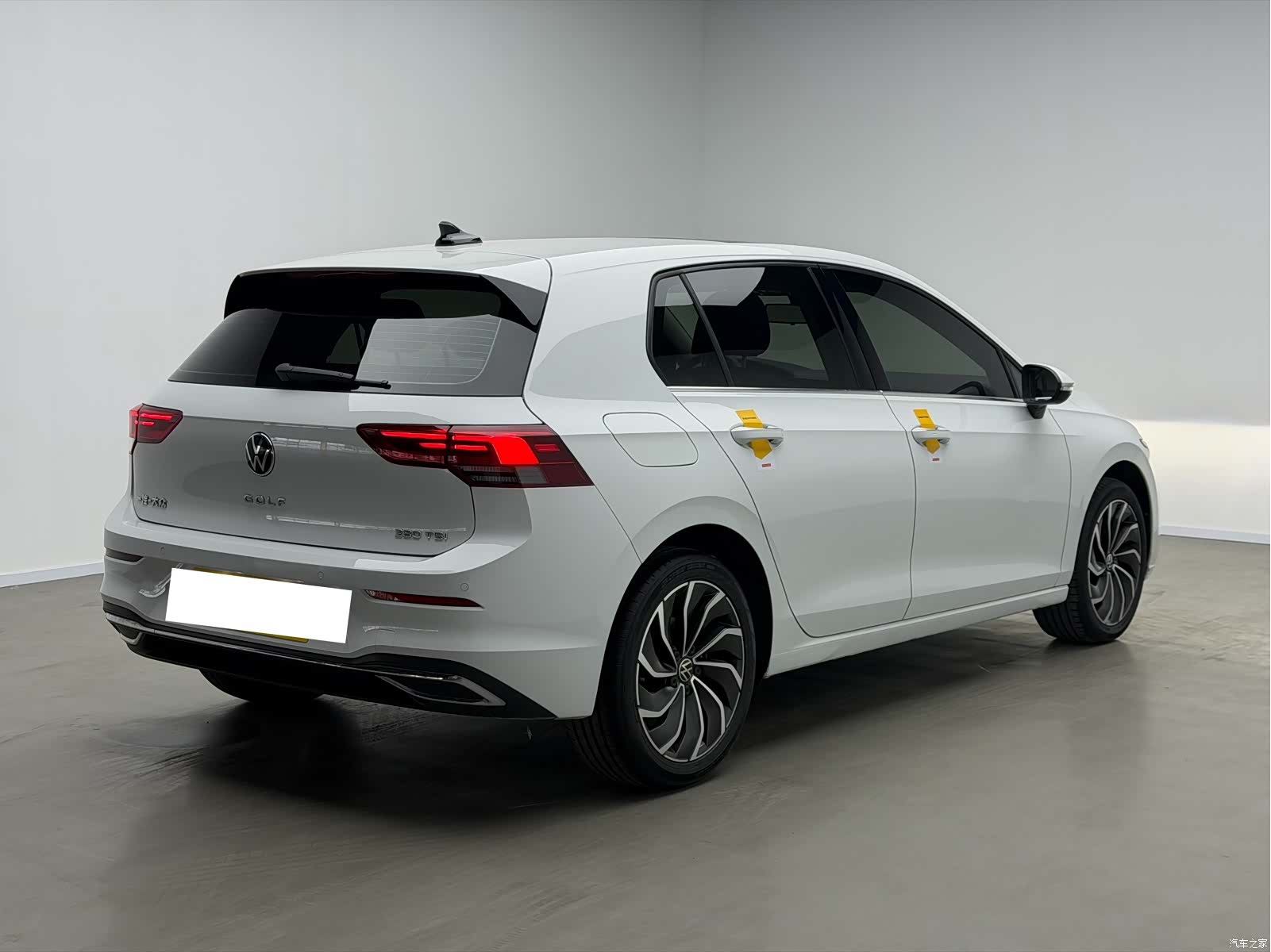 Volkswagen Golf, 2023 4