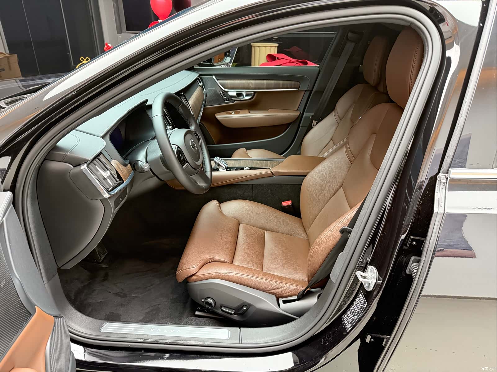 Volvo S90, 2025 11