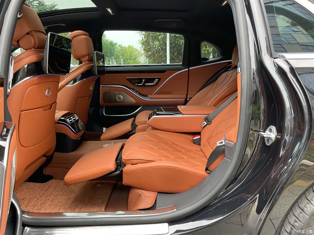 Maybach S-Class, 2023 11