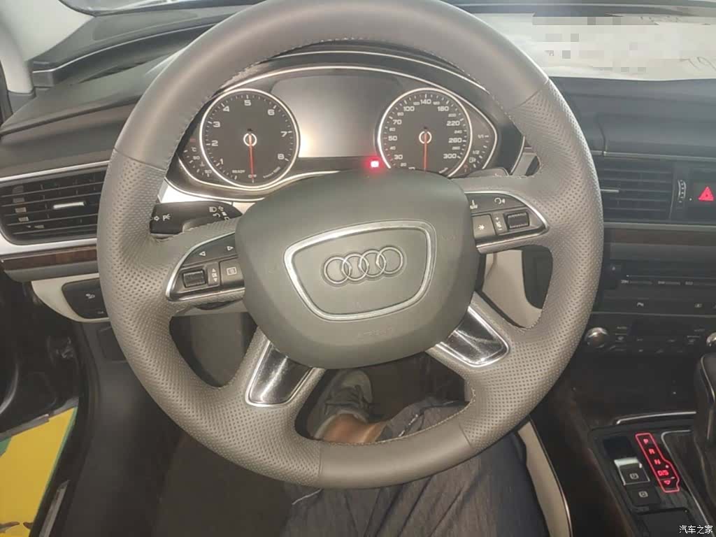 Audi A6L, 2016 11