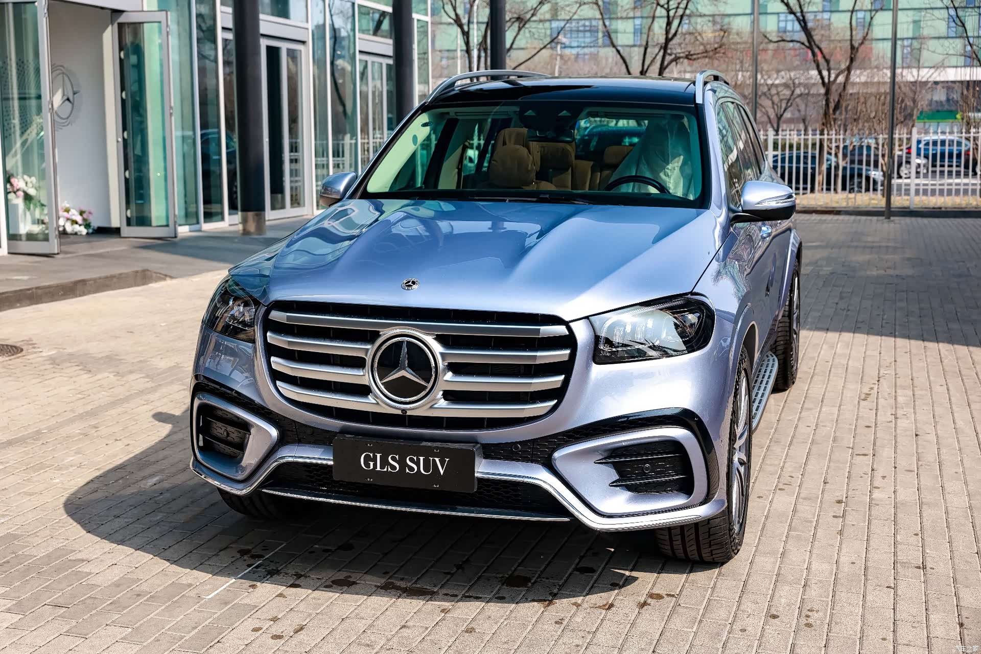 Mercedes-Benz GLS, 2025 1