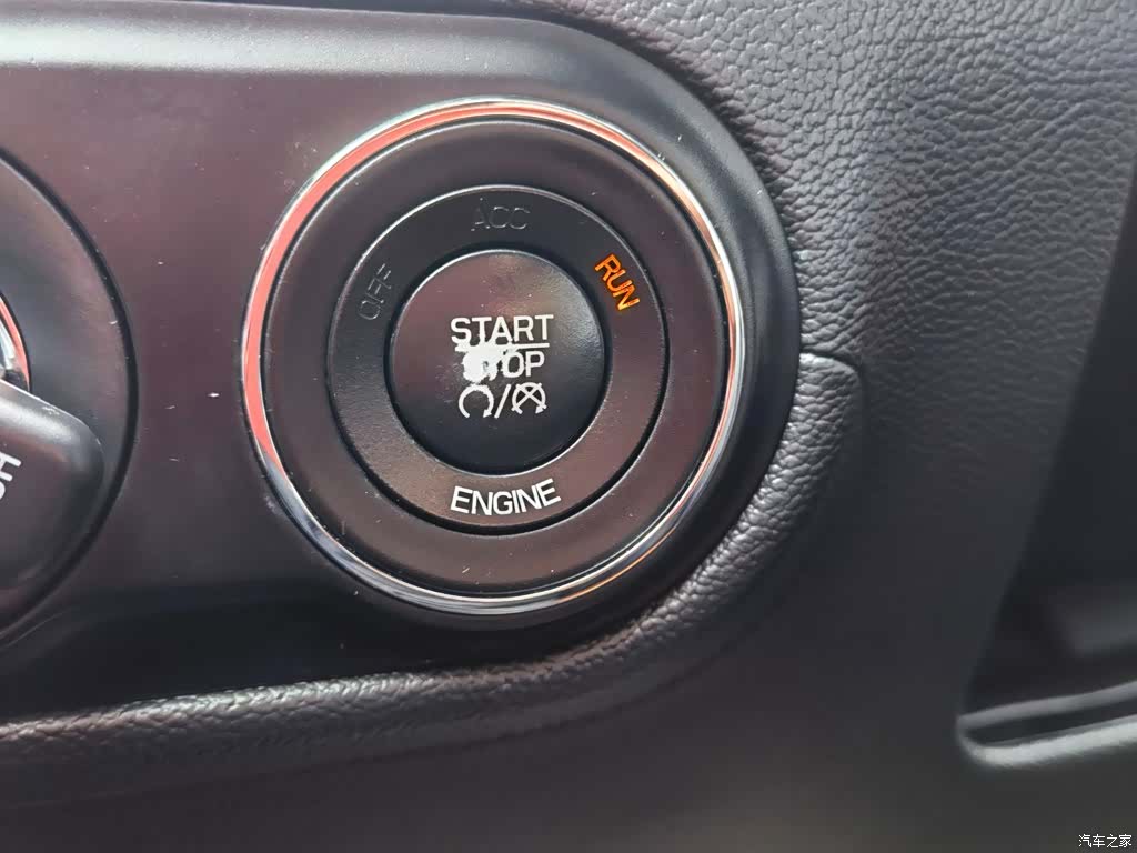 Maserati Levante, 2016 27
