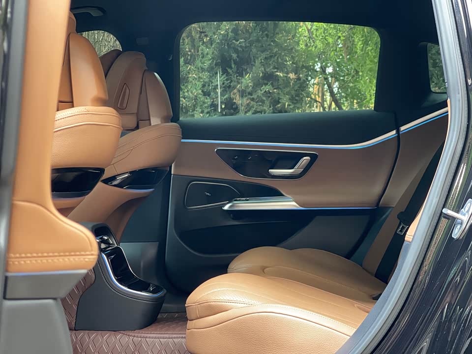 Mercedes-Benz E-class Mercedes-Benz E-class