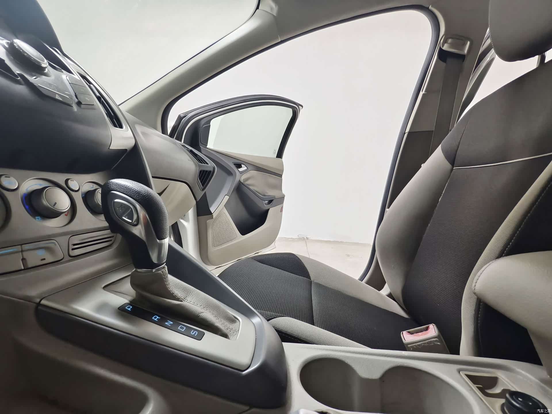 Ford Focus, 2013 11