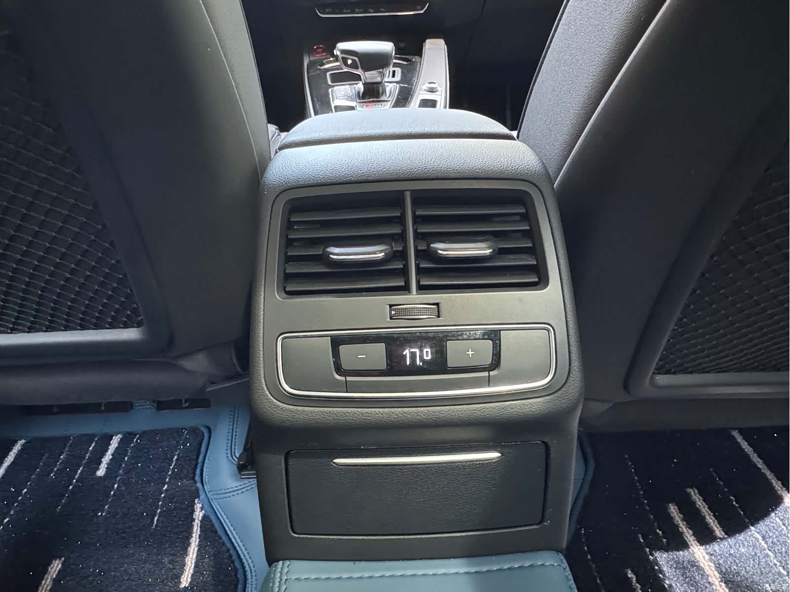 Audi A4L, 2022 10