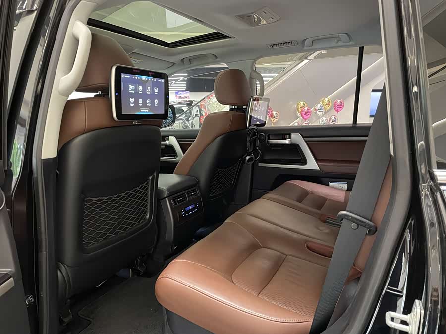 Toyota Land Cruiser 2019, фото 16