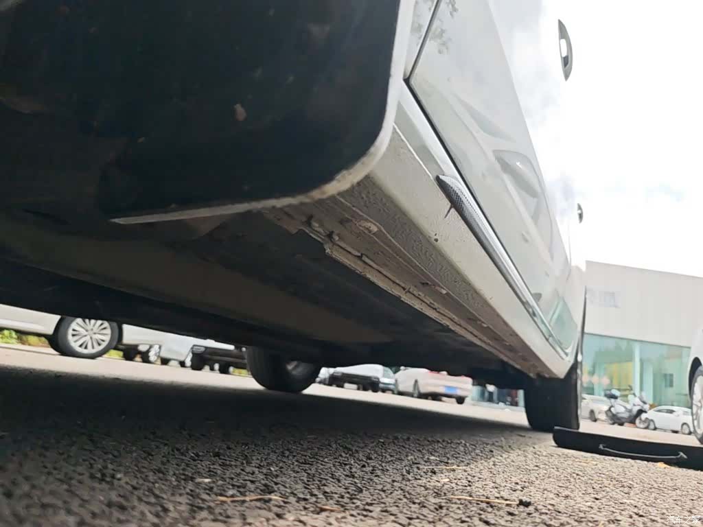 Buick GL6, 2021 22