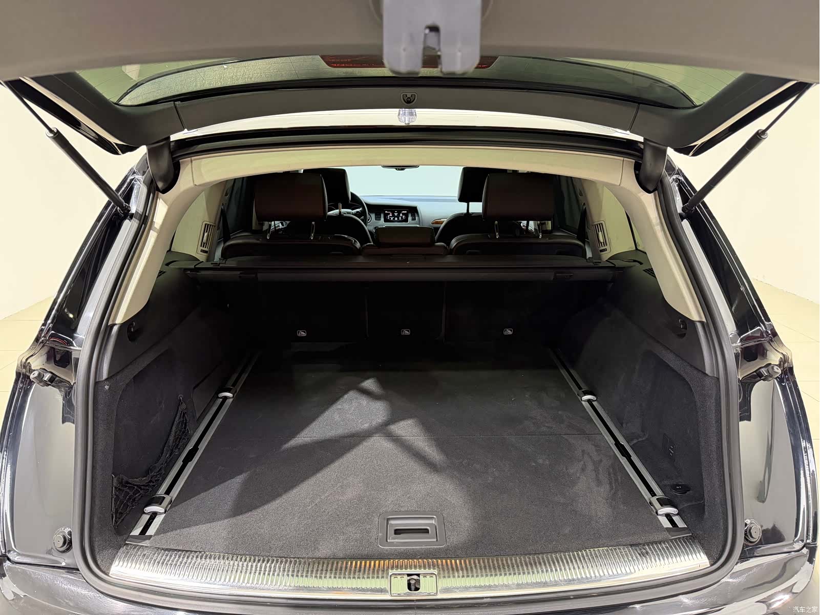 Audi Q7, 2013 15