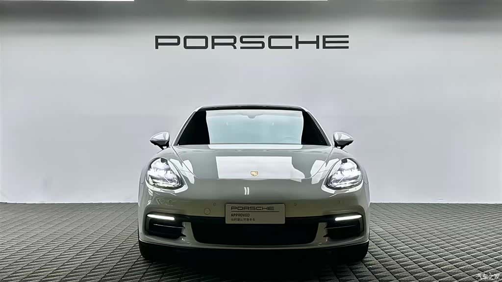 Porsche Panamera, 2018 2