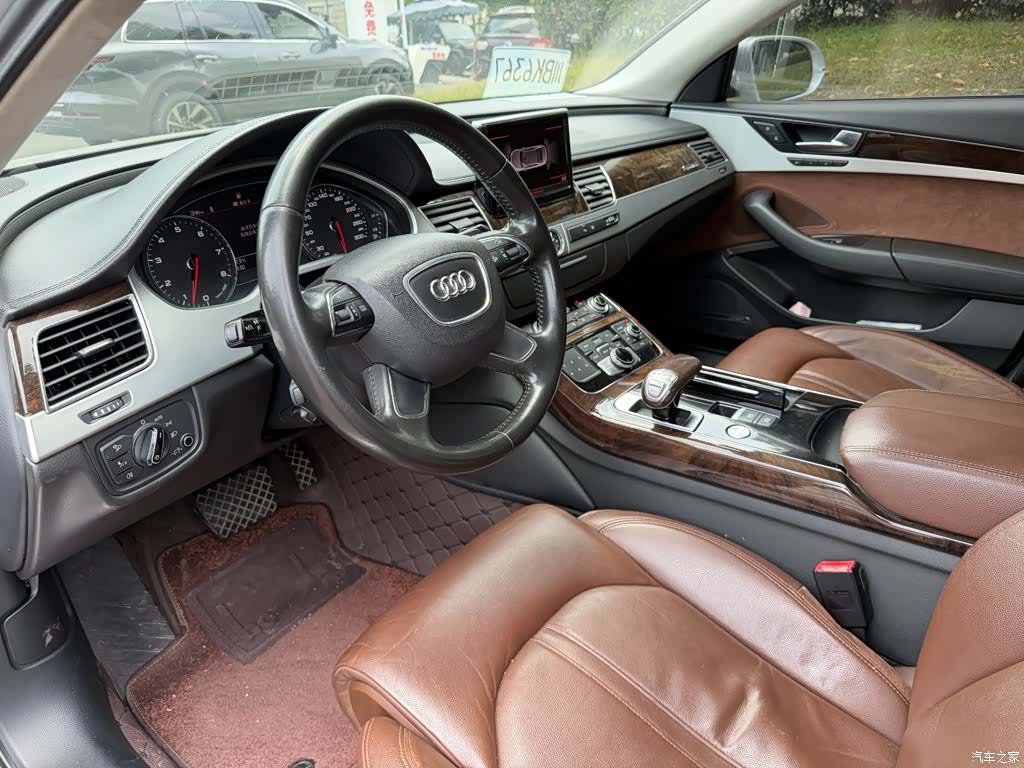 Audi A8L, 2011 7