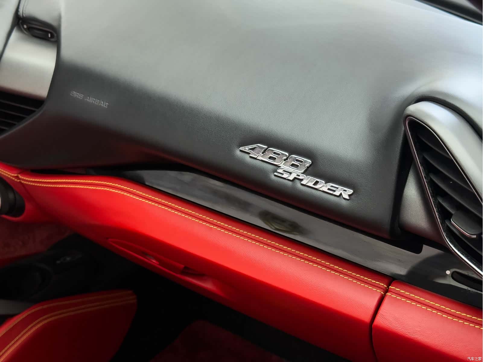 Ferrari 488, 2019 7