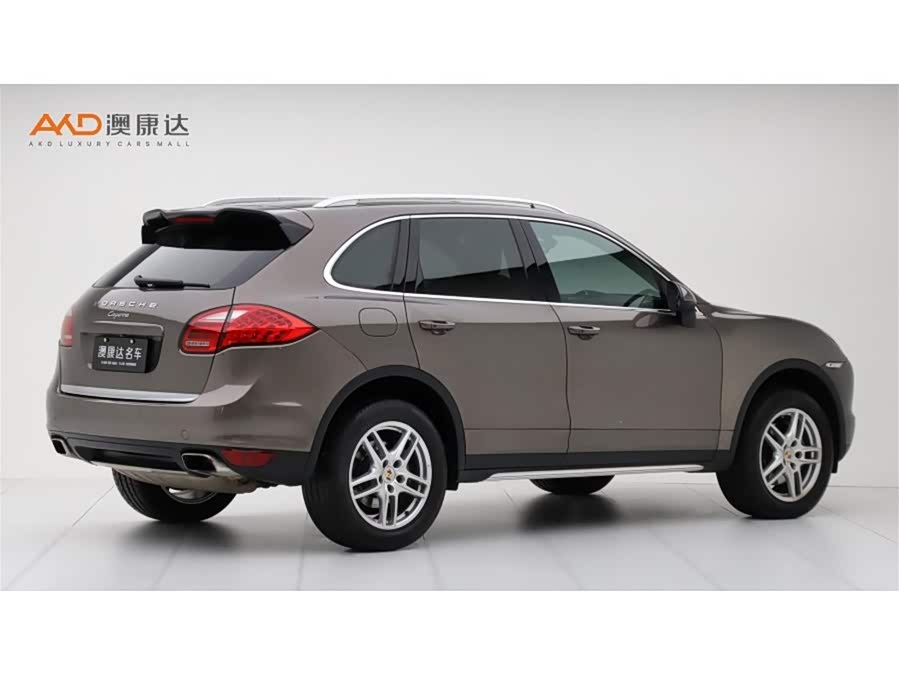 Porsche Cayenne 2013, фото 3