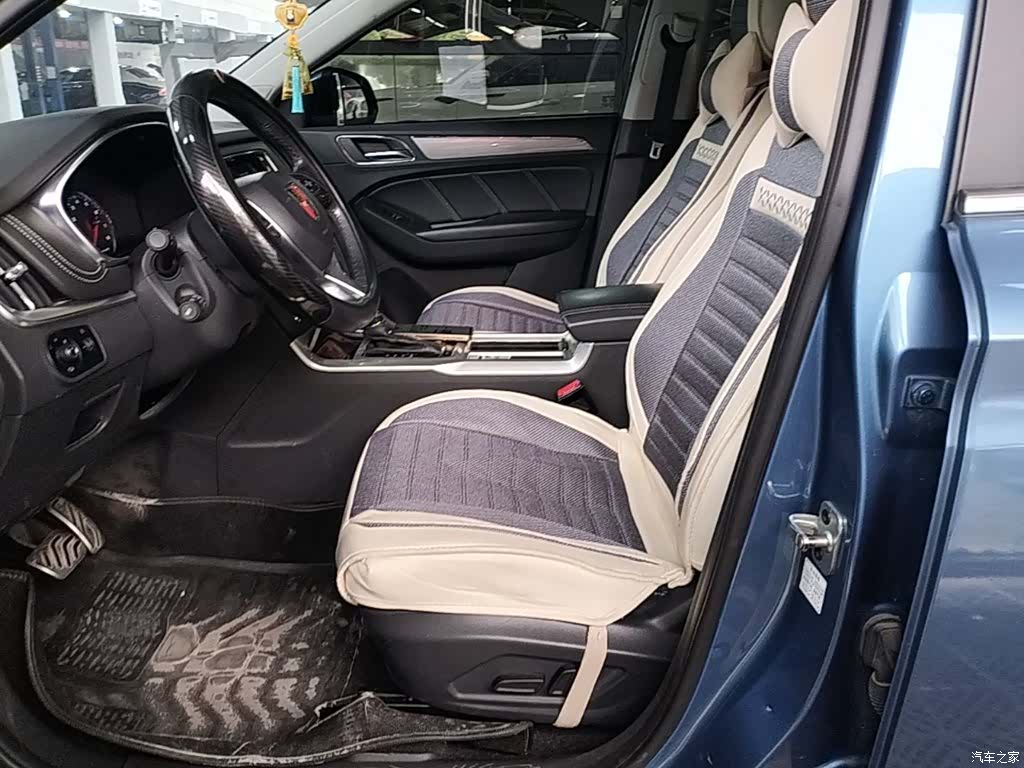 Roewe RX5, 2016 15