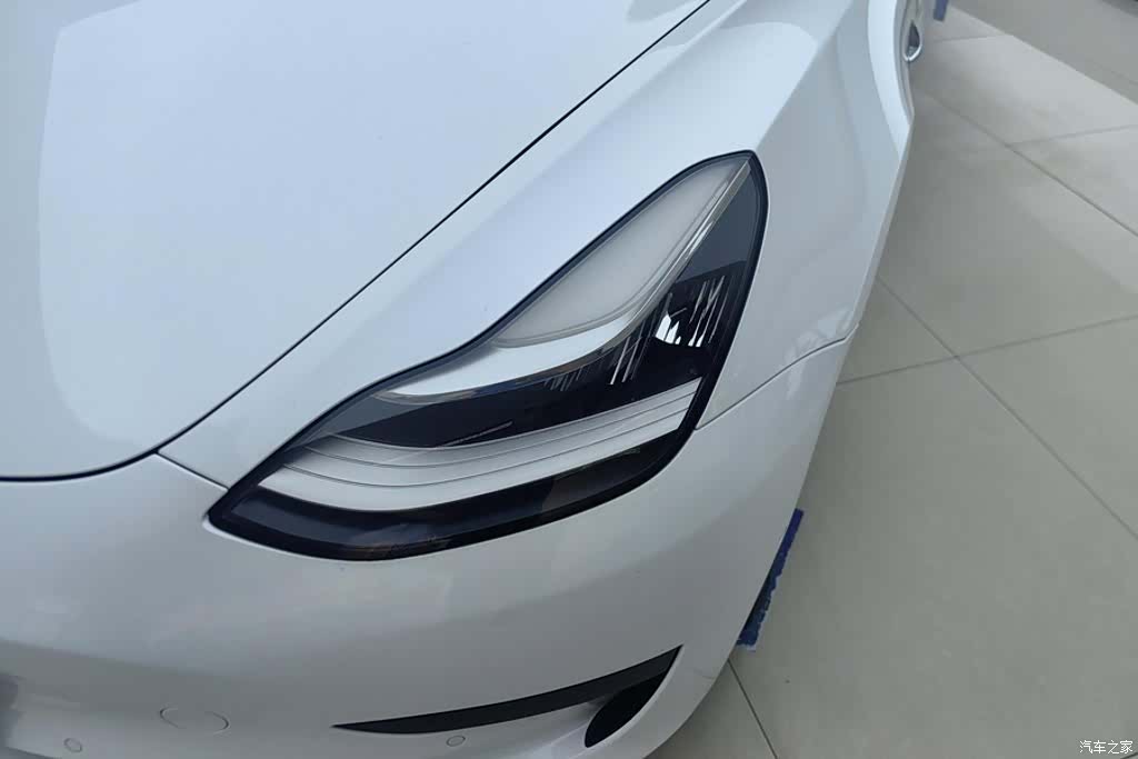 Tesla Model 3, 2019 все фото