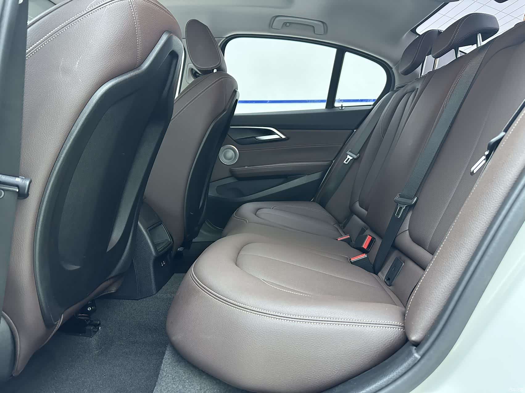BMW 1 Series, 2022 9