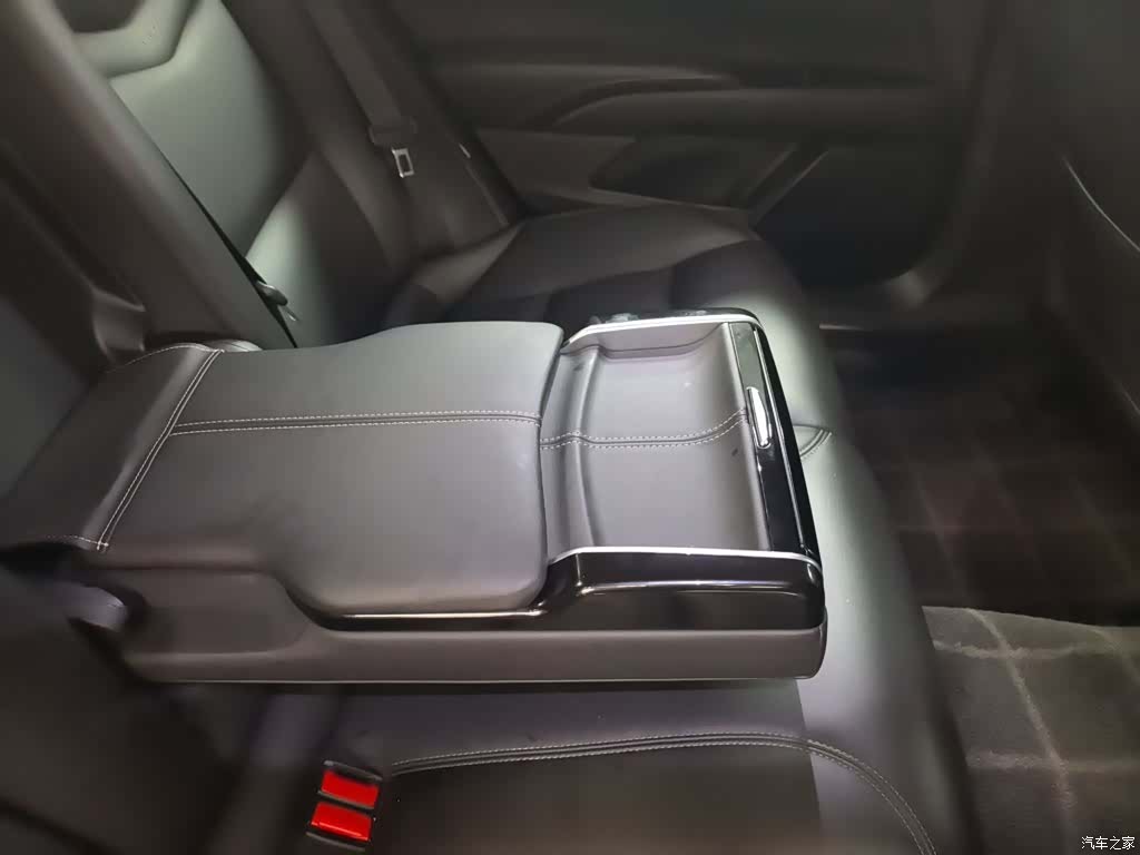 Cadillac XTS, 2019 6