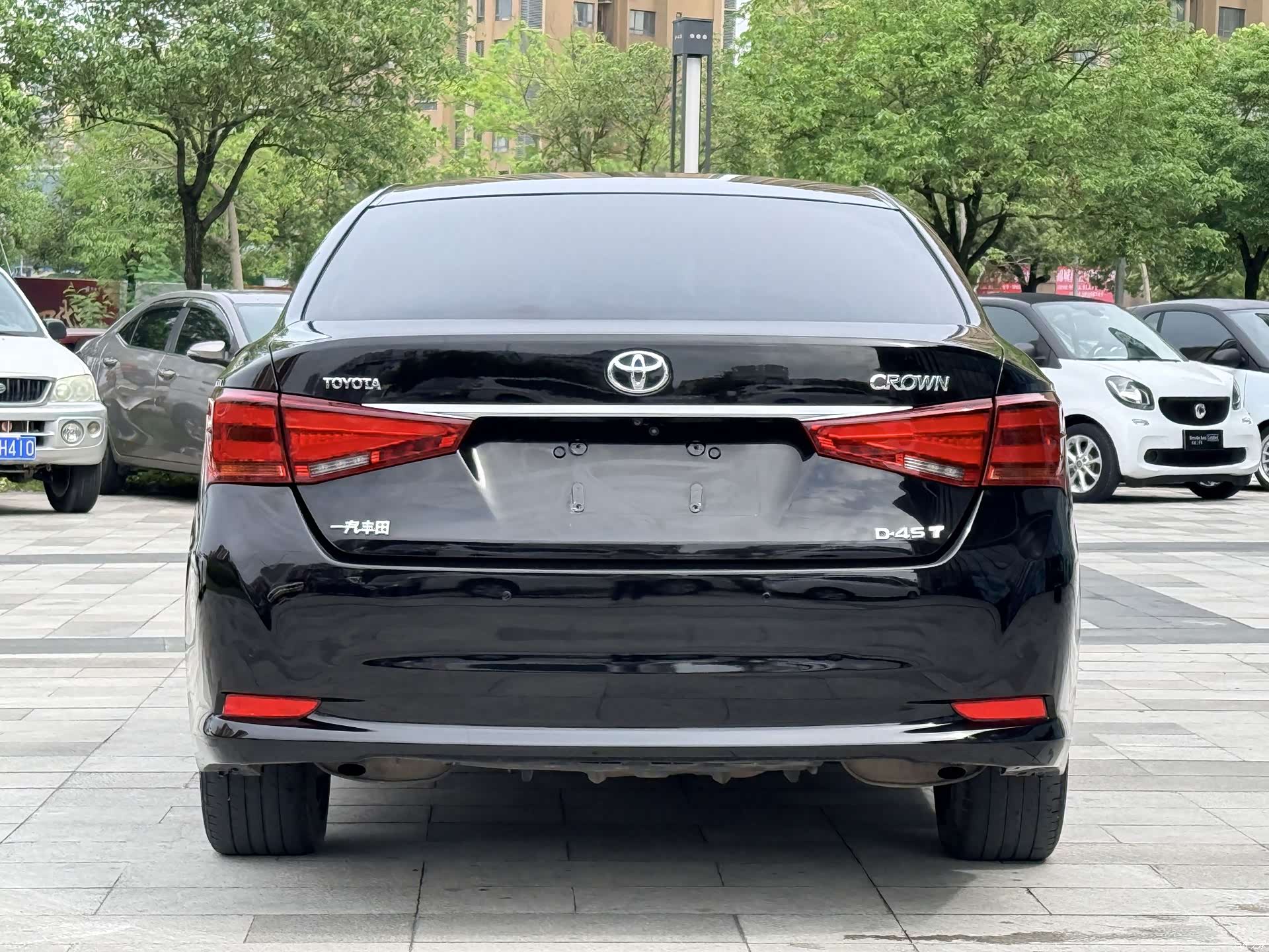 Toyota Crown, 2018 4