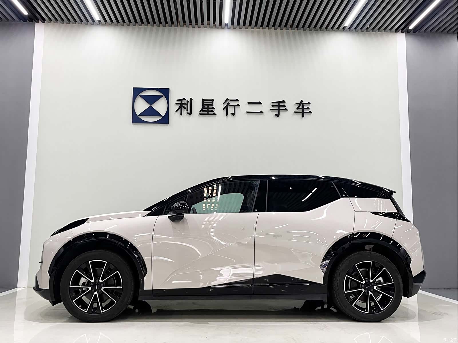 Zeekr X, 2024 9