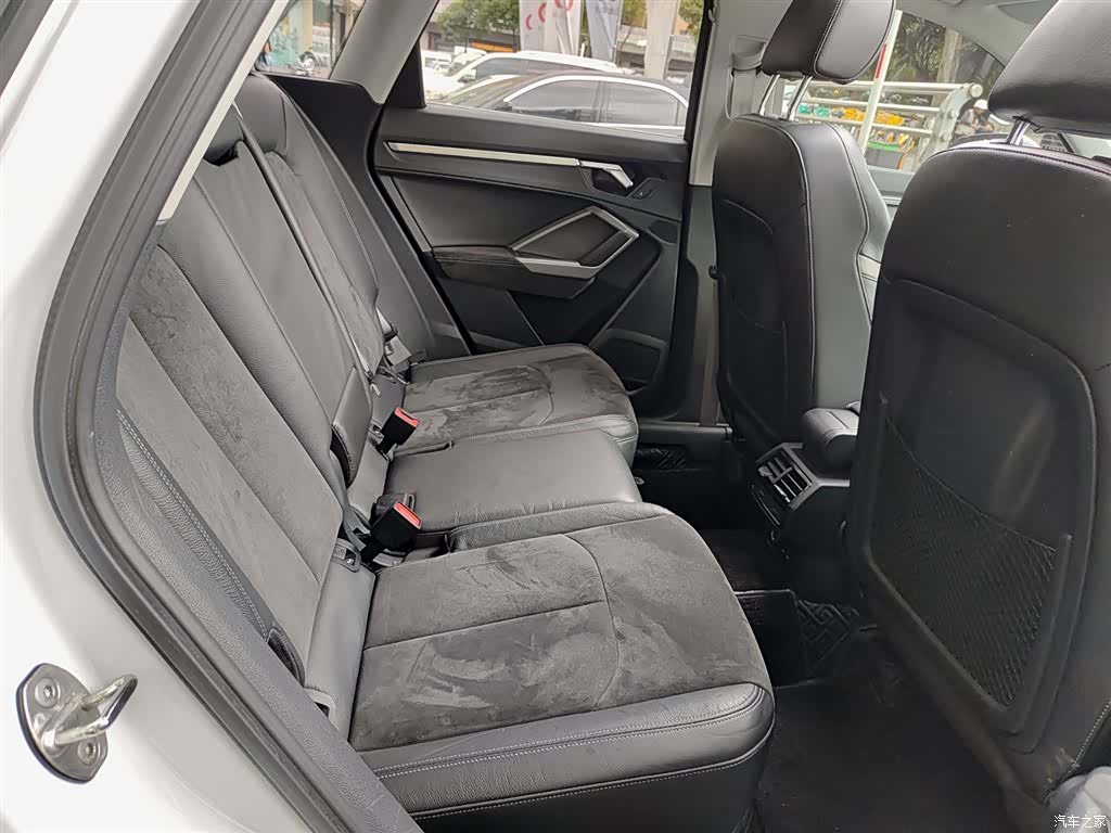 Audi Q3, 2021 11