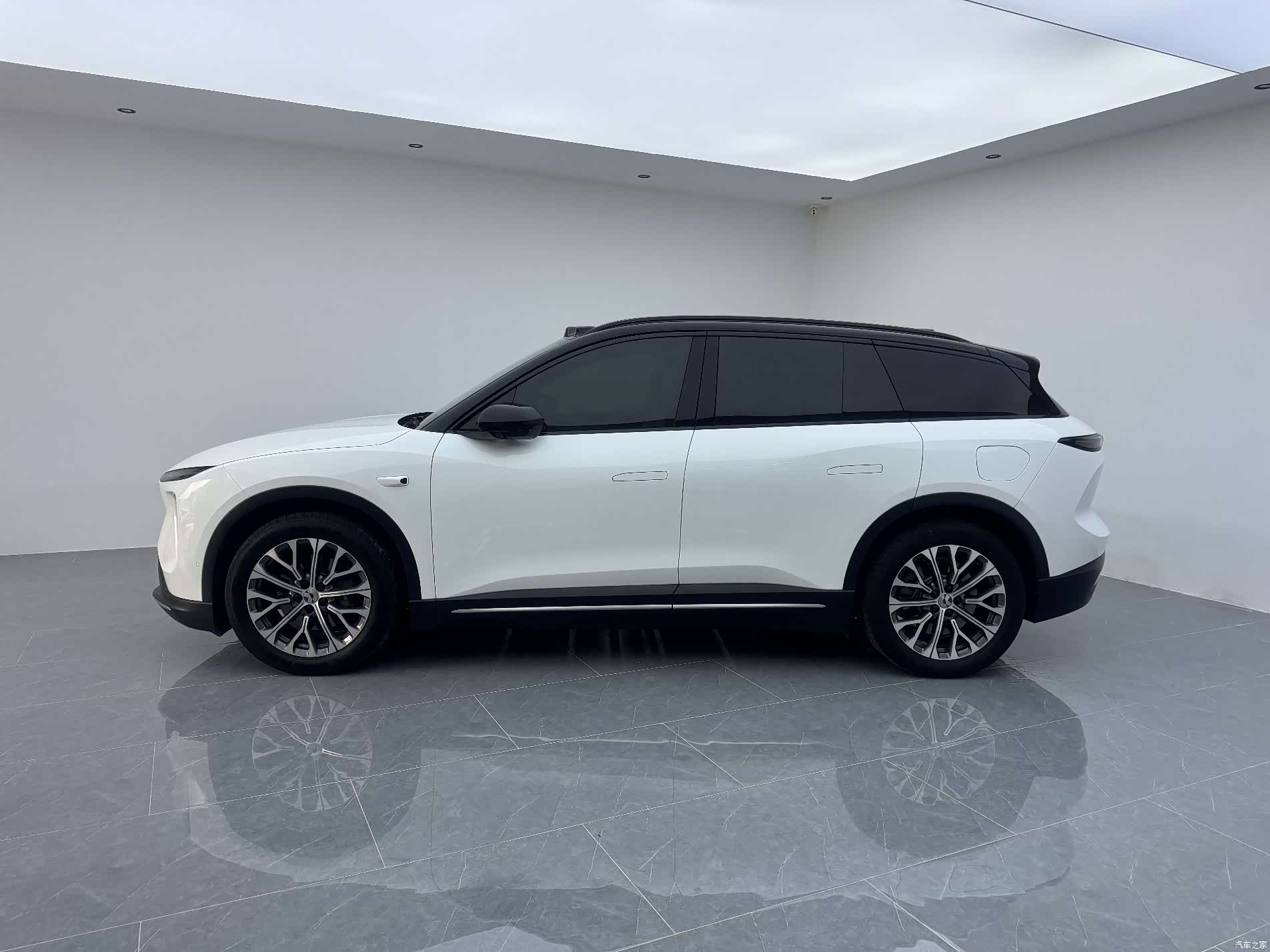 NIO ES6, 2023 9