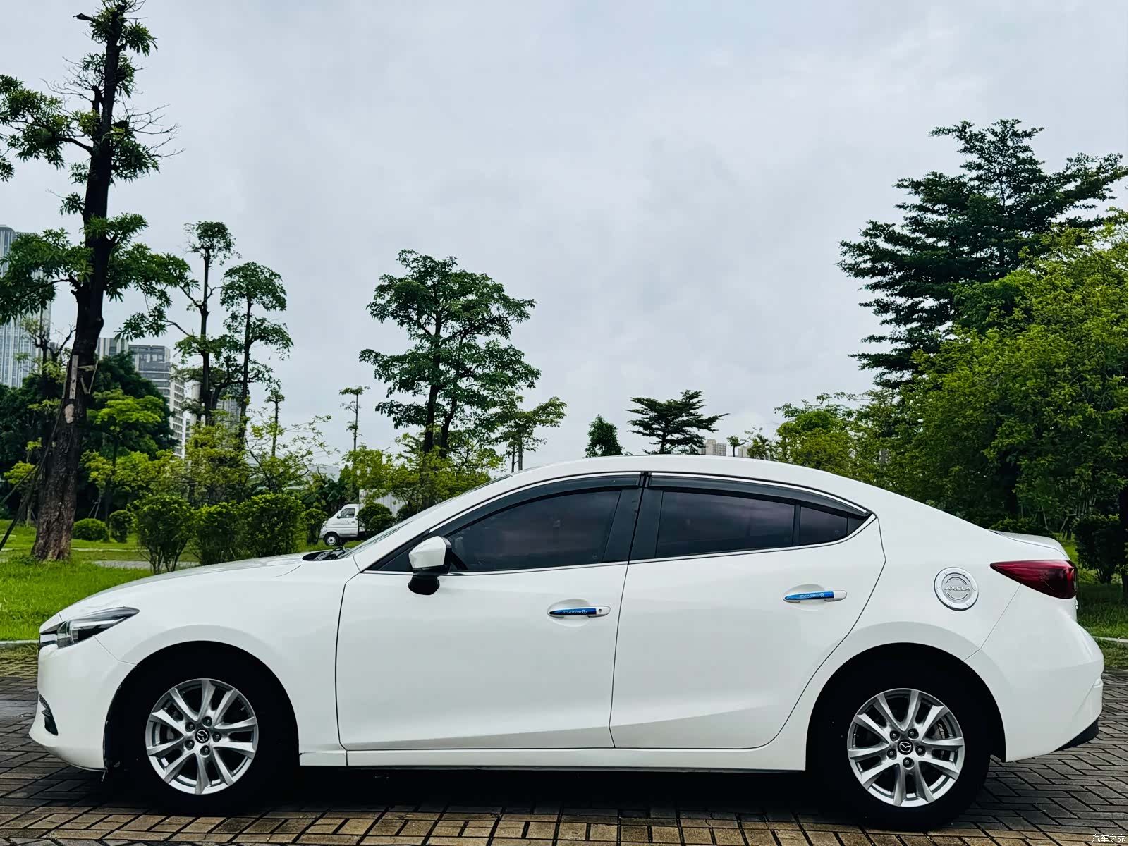 Mazda Mazda3, 2018 21