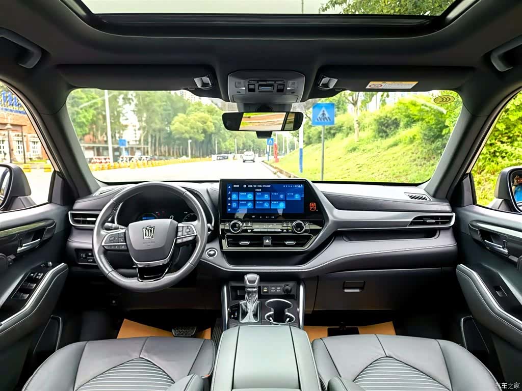 Toyota Crown, 2024 8