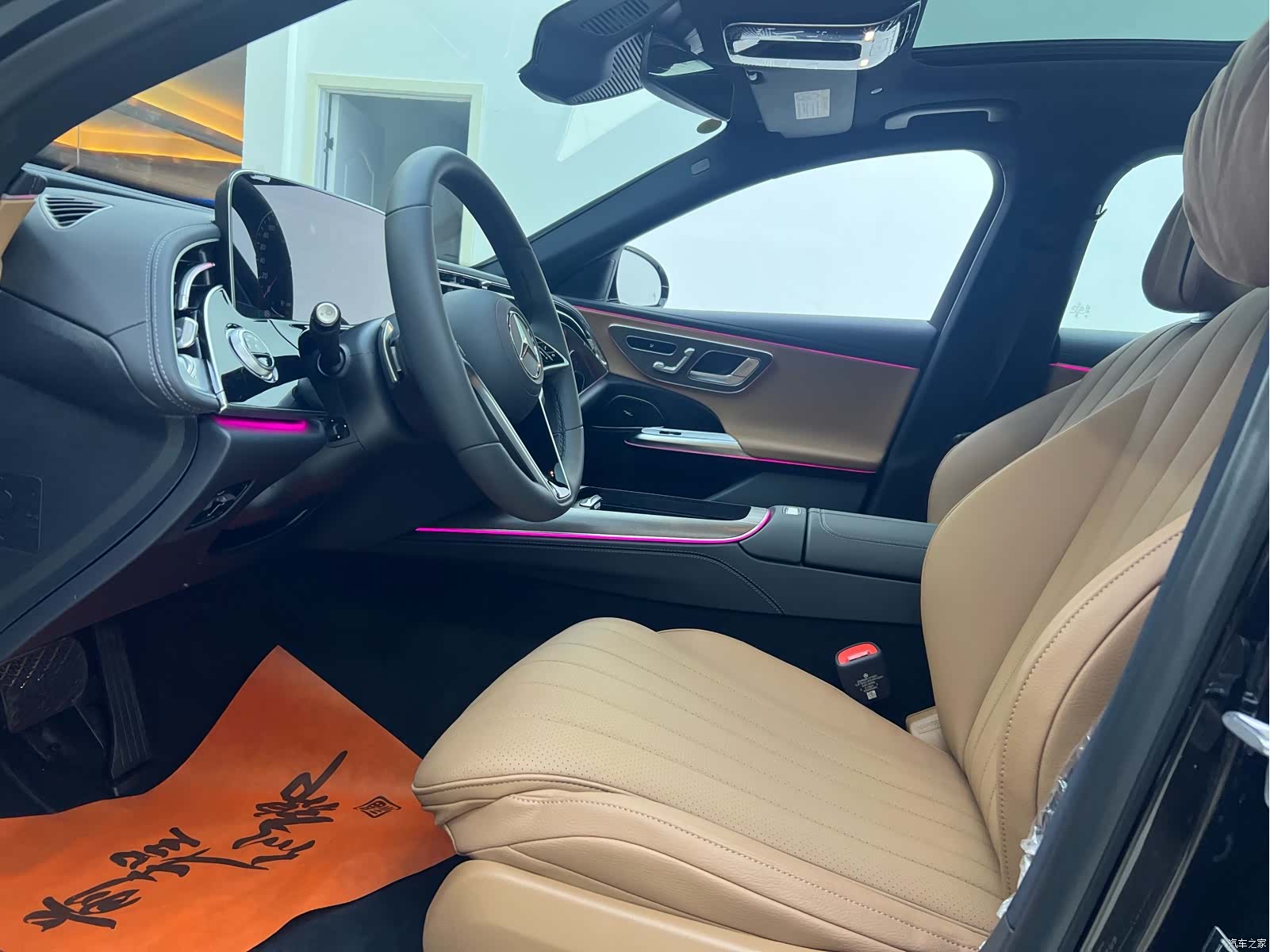 Mercedes-Benz E-Class, 2024 11