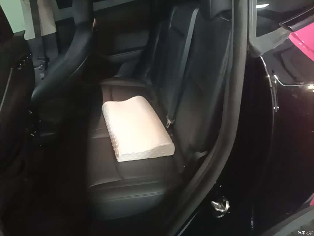 Tesla Model Y, 2021 17