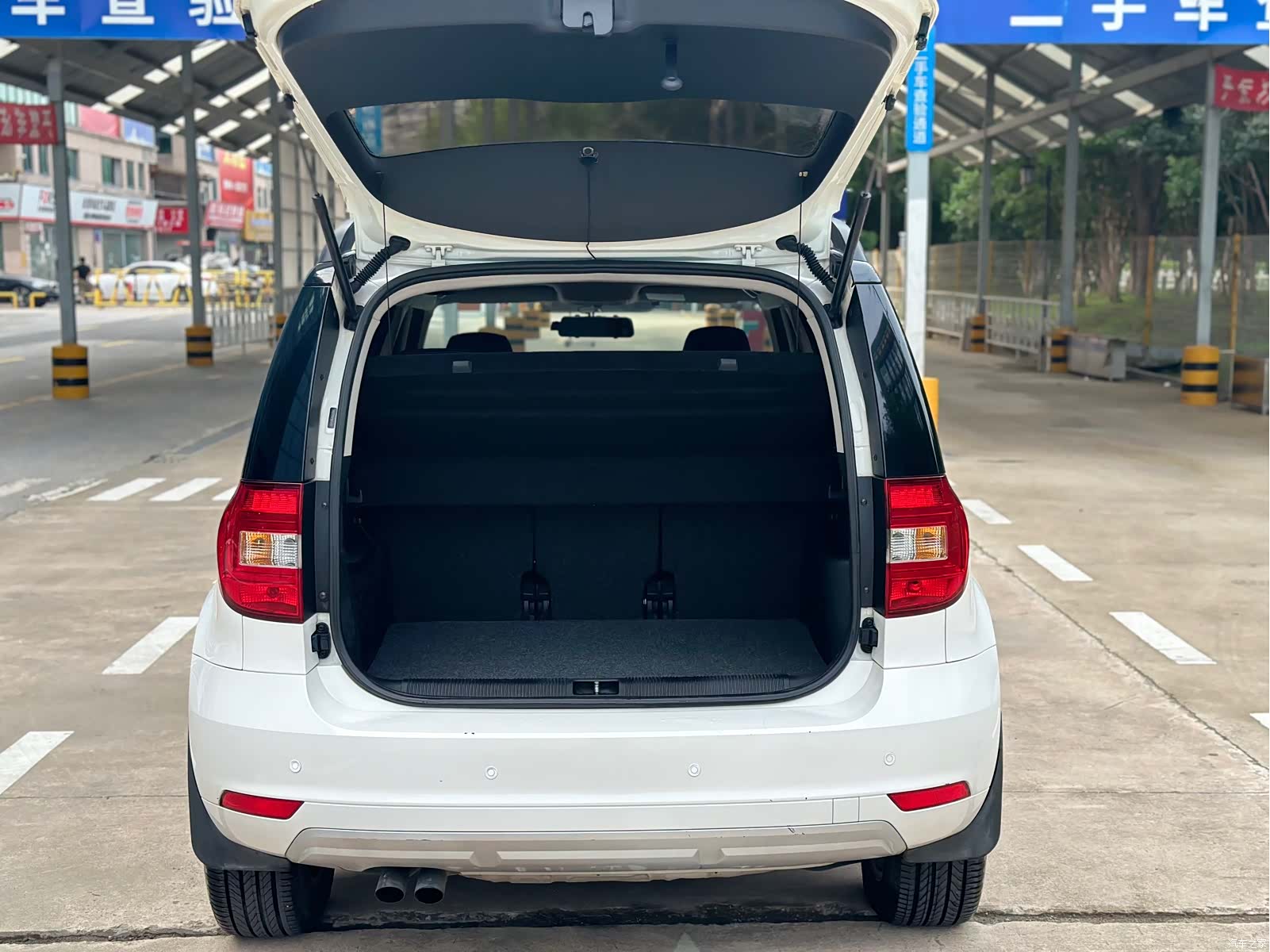 Skoda Yeti, 2017 все фото