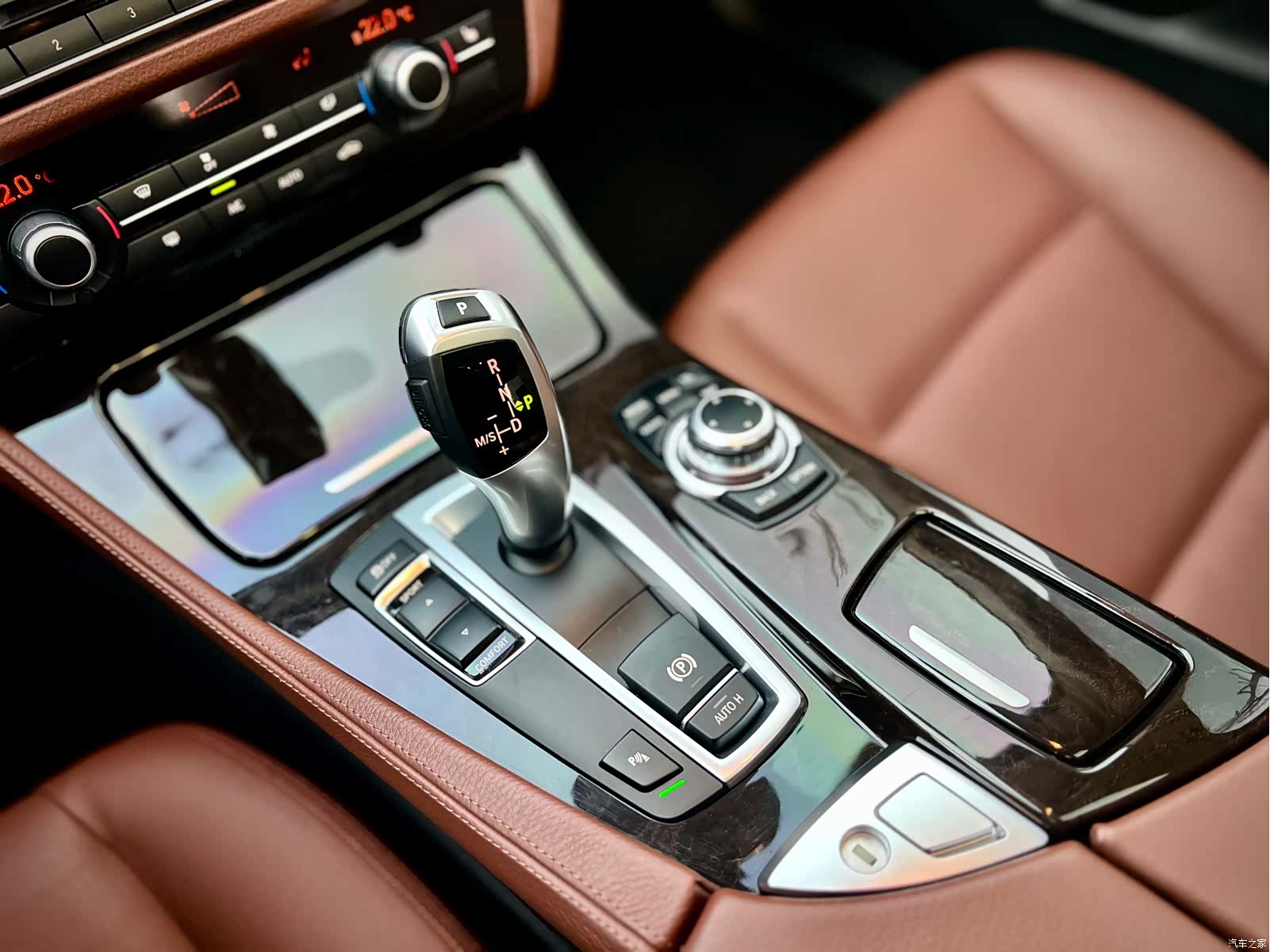 BMW 5 Series, 2015 16