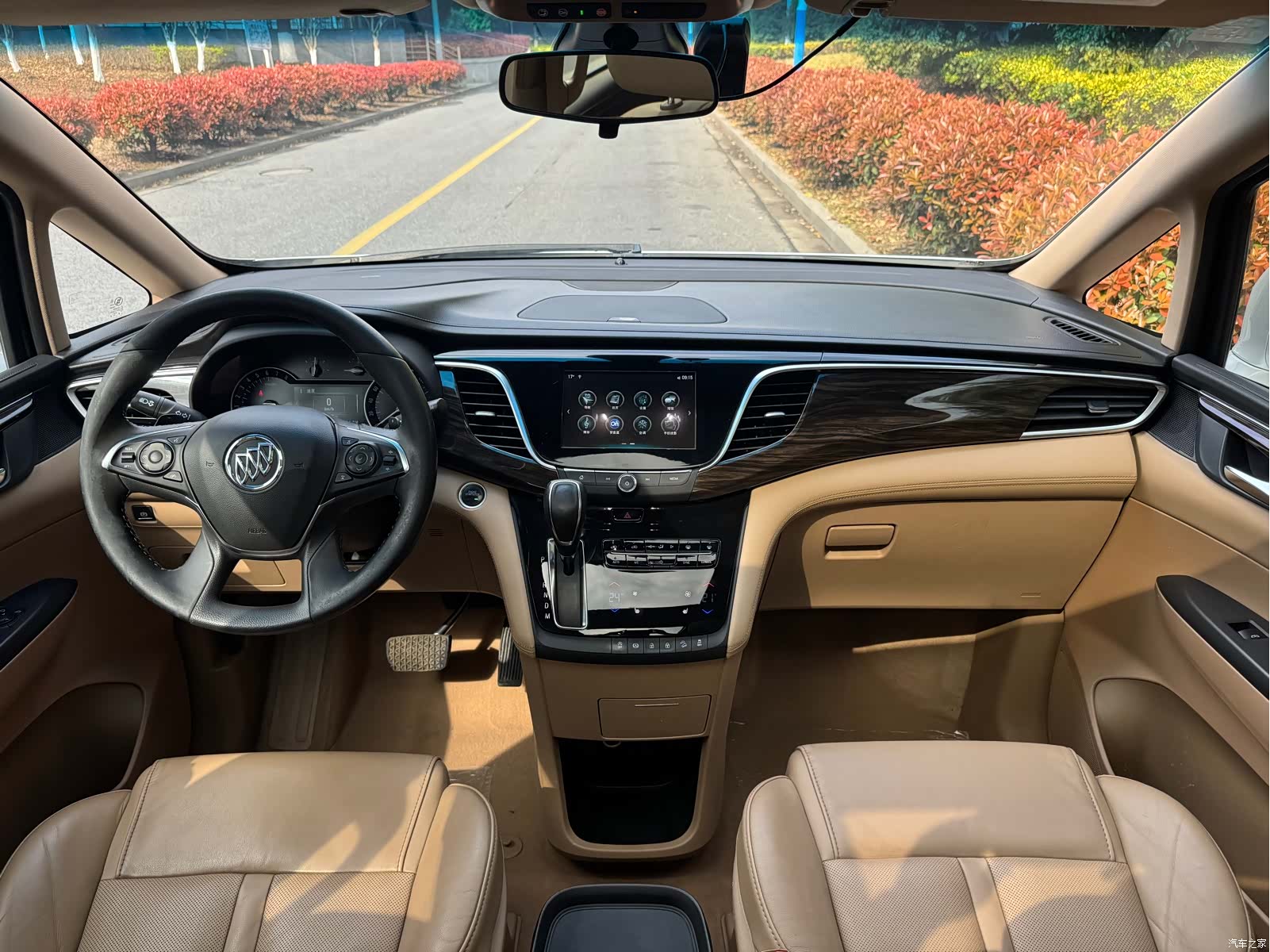 Buick GL8, 2019 12