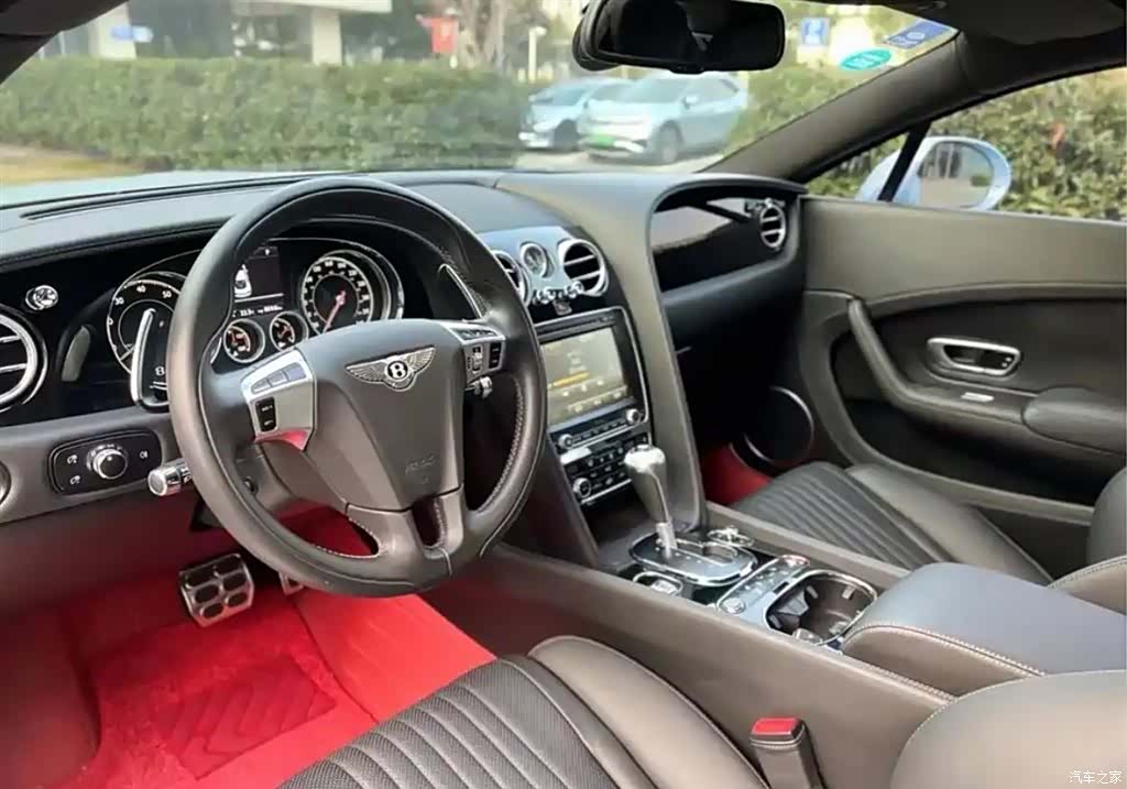 Bentley Continental GT, 2020 6