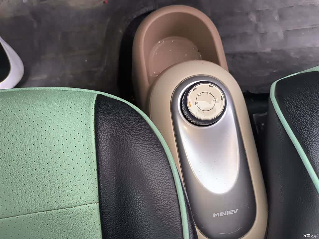 Wuling MINIEV, 2024 7