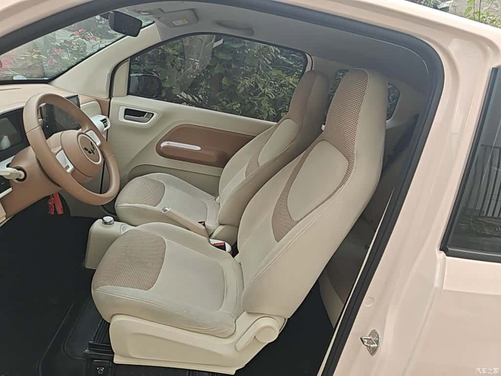 Wuling MINIEV, 2024 11