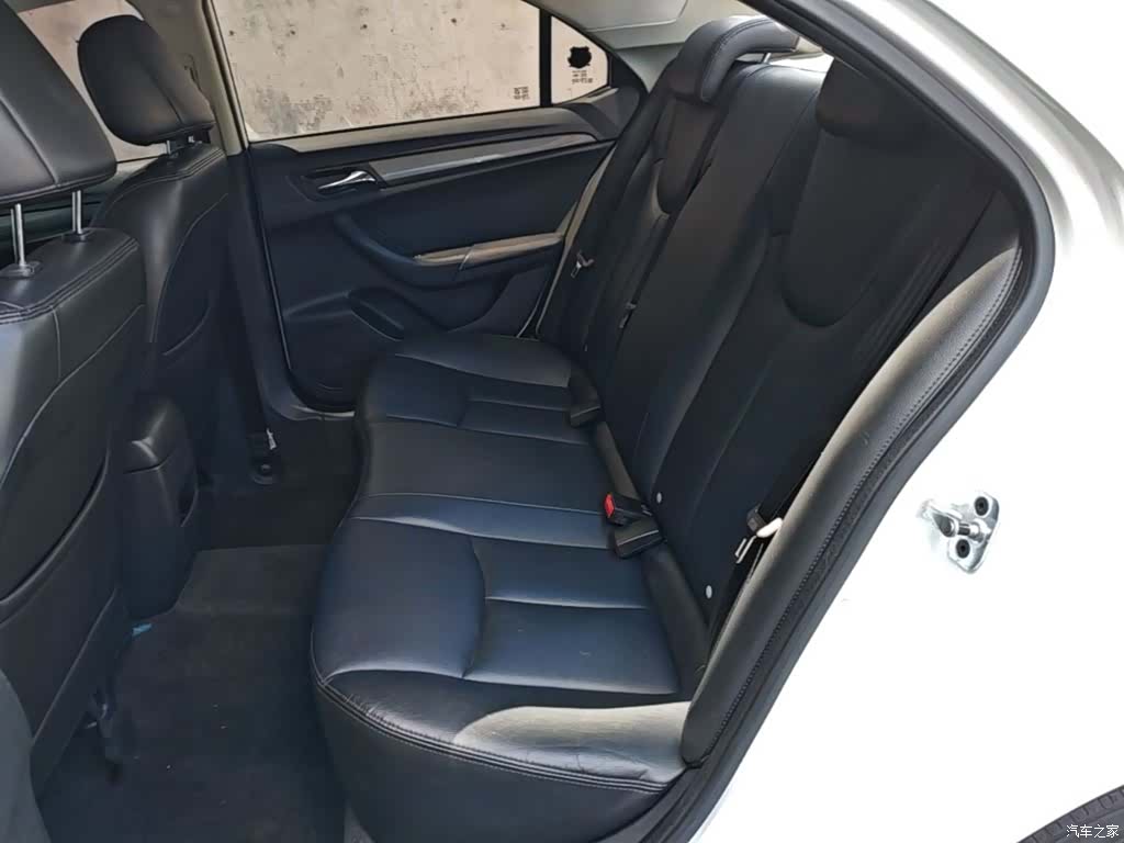 Roewe 360, 2017 17