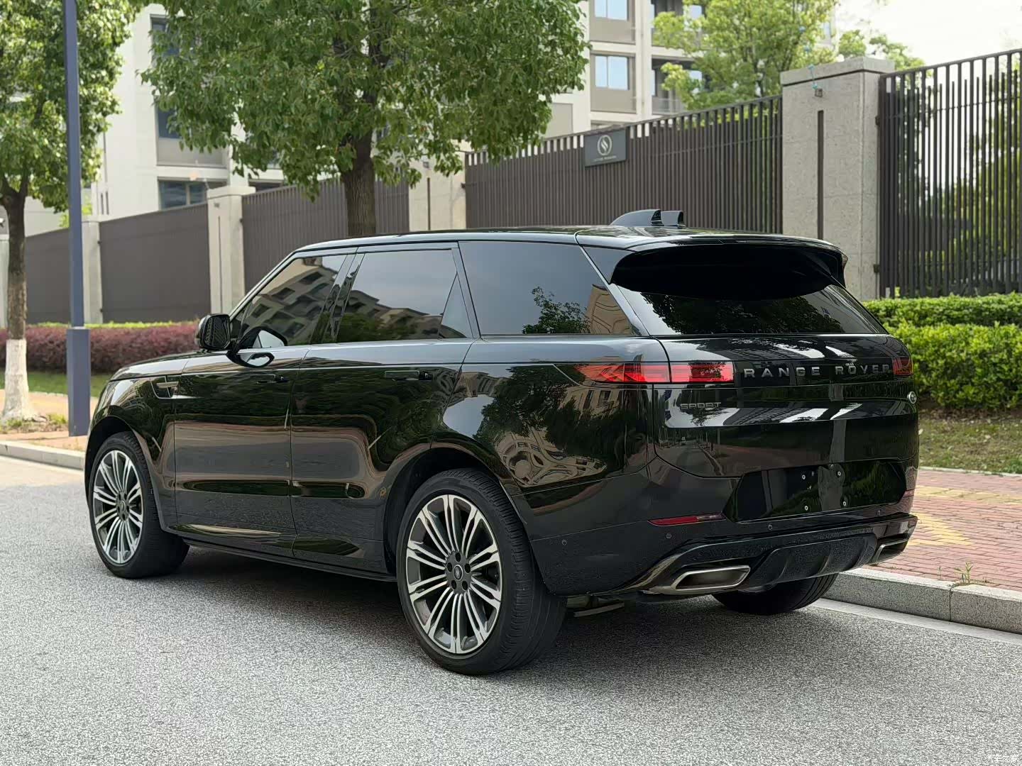 Land Rover Range Rover, 2023 16