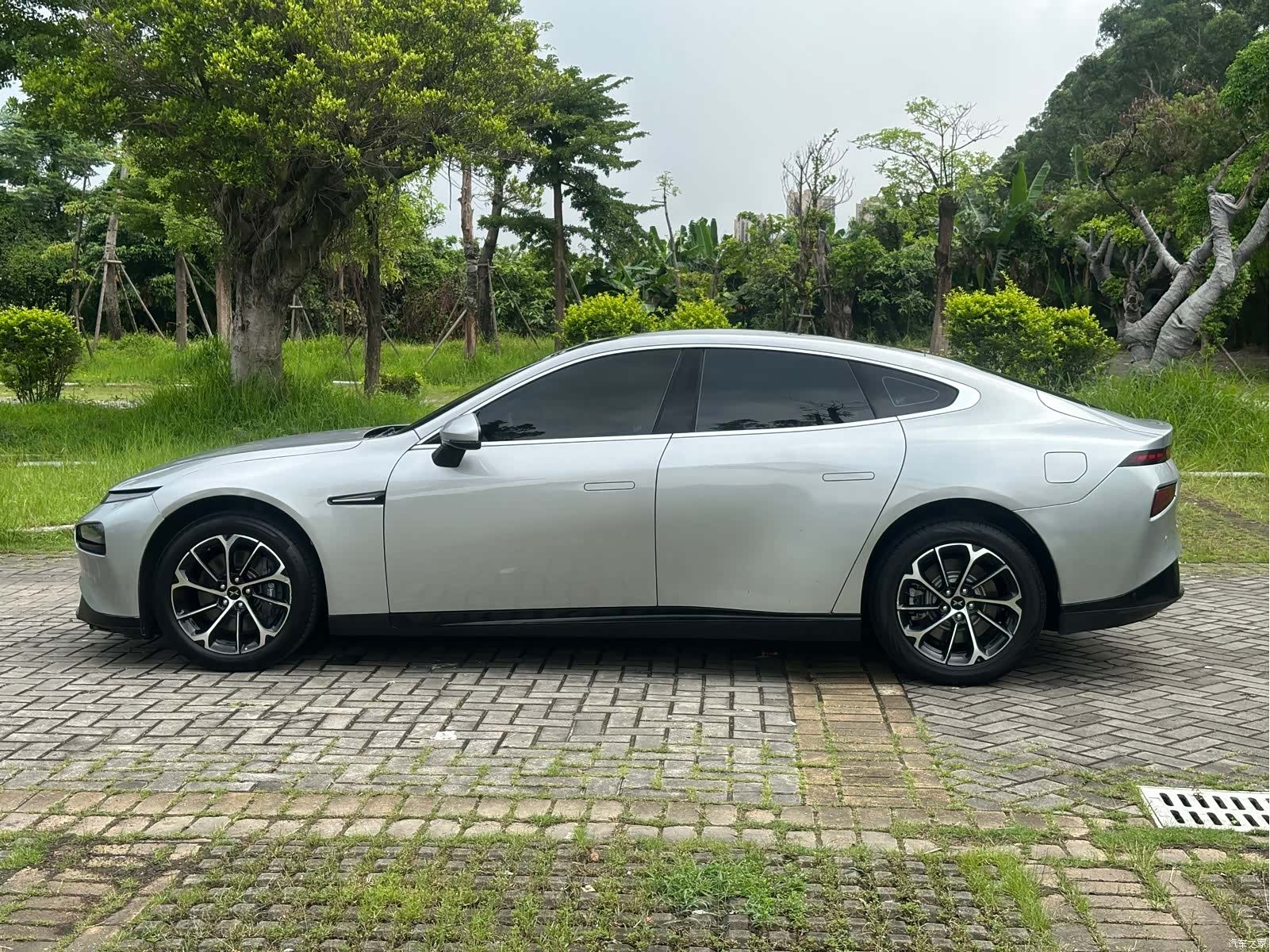 Xpeng P7, 2022 7