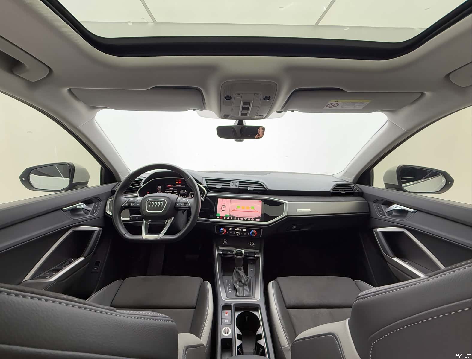 Audi Q3, 2022 9
