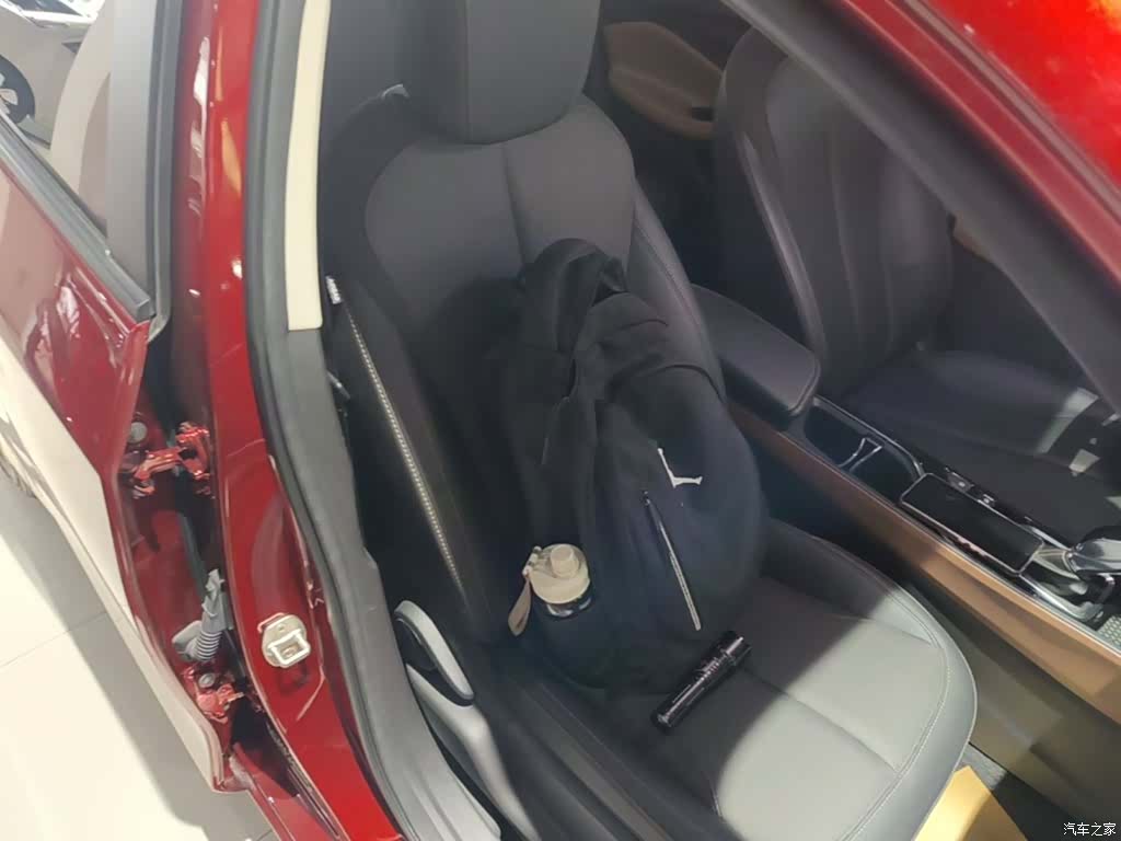 Buick Verano, 2023 25