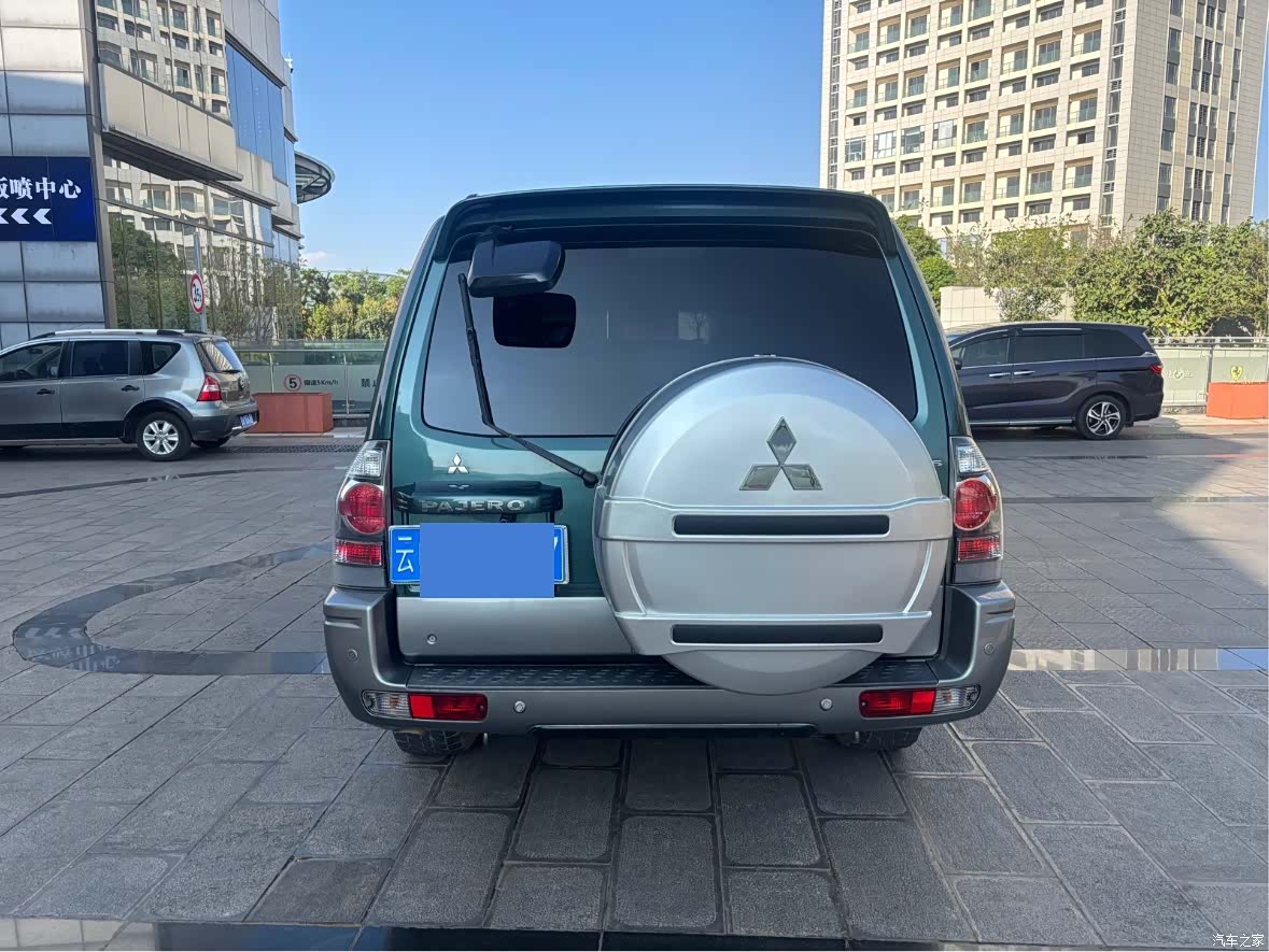 Mitsubishi Pajero, 2016 7